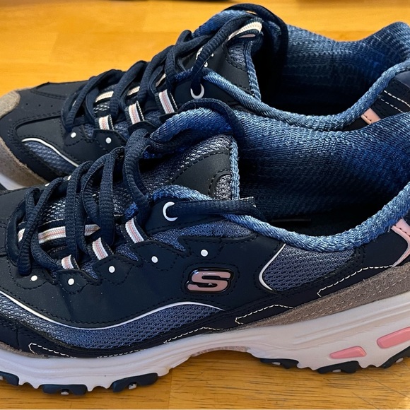 Skechers D Lites Women's Sneakers. - Picture 2 of 9